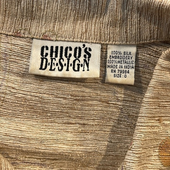 Chicos Design Vintage Enmbroidered 100% Silk Button Down Shirt Size XS/4 - Picture 2 of 6